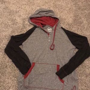 BKE light weight hoodie tee